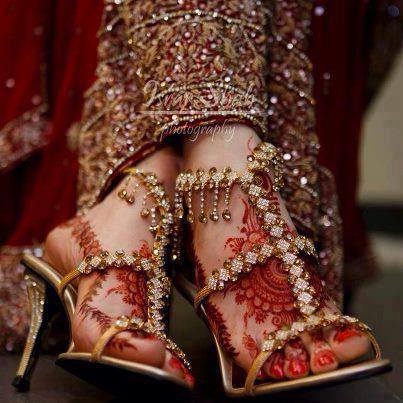 Bridal Foots Mehndi Designs 2014