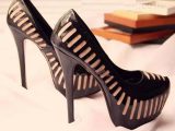 Exclusive Ladies Shoes Warriety