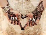 Arzo Hands Dil Henna Designs