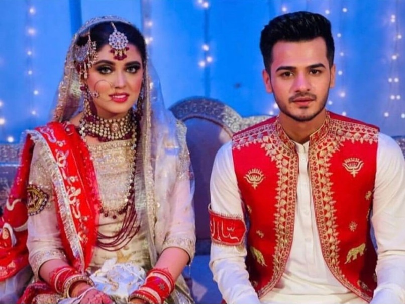 Kanwal Aftab Wedding Pics with Her Husband