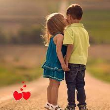Romantic DP For Whatsapp Status Download Latest Images